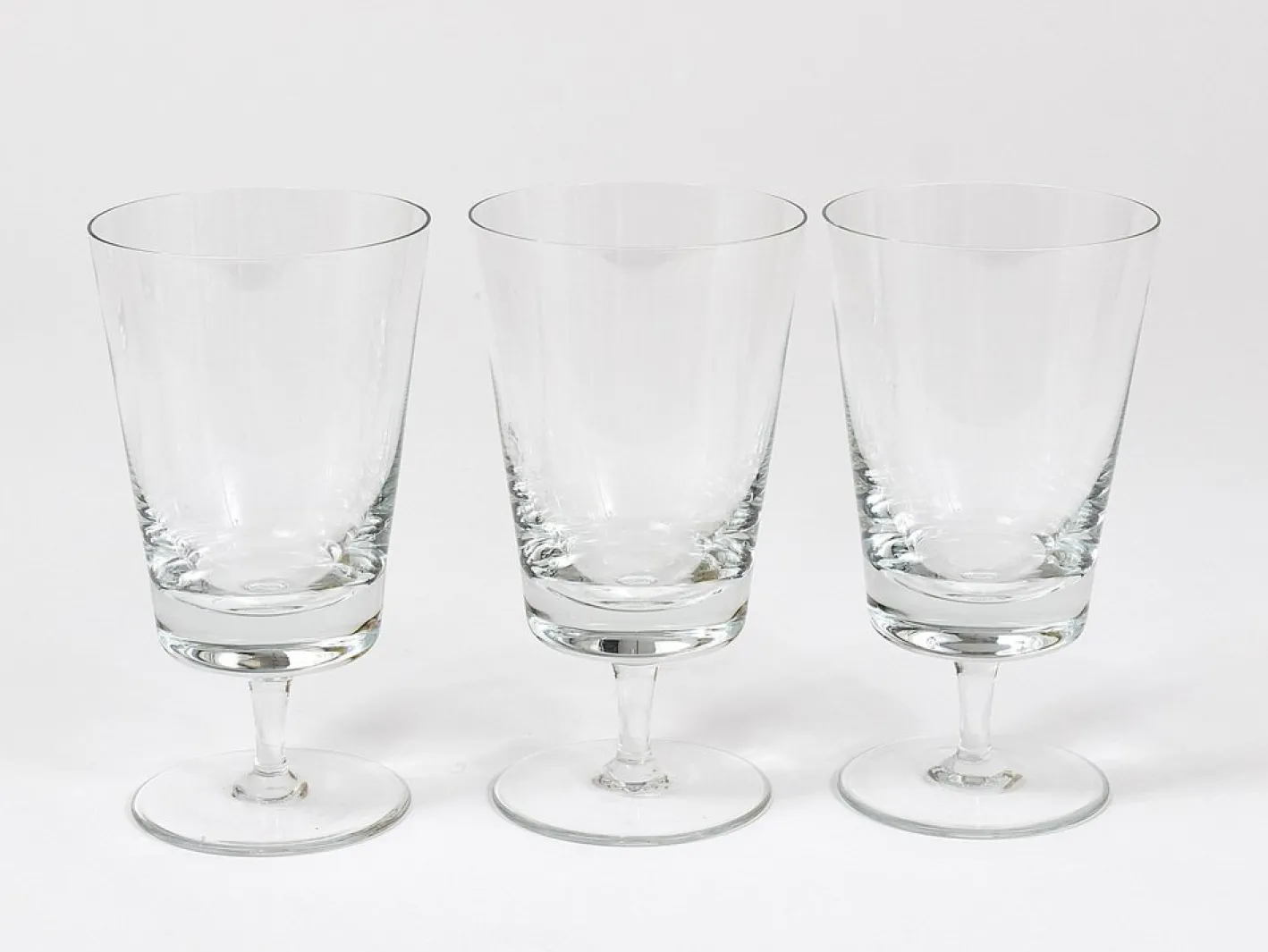 Oswald Haerdtl zugeschriebene Mid-Century Weingläser aus Kristallglas, Österreich, 1950er, 6er Set
