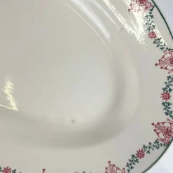 Ovaler Teller mit Girlanden-Muster in Rosa & Grün von Longwy, frühes 20. Jh