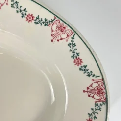 Ovaler Teller mit Girlanden-Muster in Rosa & Grün von Longwy, frühes 20. Jh