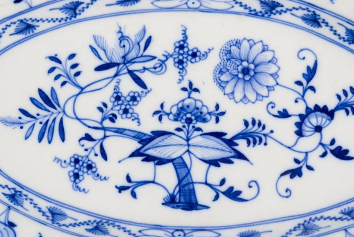Ovales Serviergeschirr mit blauem Zwiebelmuster von Stadt Meißen, Deutschland, 2er Set