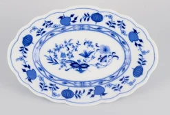 Ovales Serviergeschirr mit blauem Zwiebelmuster von Stadt Meißen, Deutschland, 2er Set