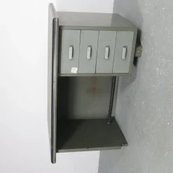 Palazzo Montecatini Metall Schreibtisch mit Lederplatte von Gio Ponti für Antonio Parma Saronno, 1930er