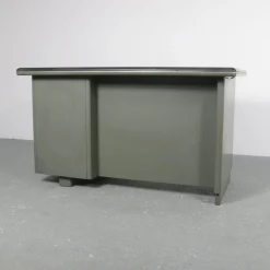 Palazzo Montecatini Metall Schreibtisch mit Lederplatte von Gio Ponti für Antonio Parma Saronno, 1930er