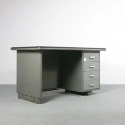 Palazzo Montecatini Metall Schreibtisch mit Lederplatte von Gio Ponti für Antonio Parma Saronno, 1930er