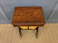 Palisander Arbeitstisch aus der Regency Periode, 1810
