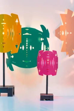 Paper Cut Stehlampe von Kiki van Eijk & Joost van Bleiswijk  The Exceptional