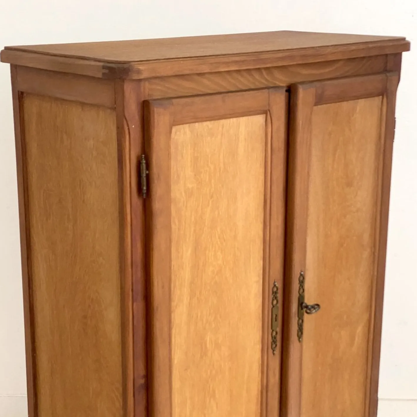 Pariser Buffet mit Schuhablage, 1970er