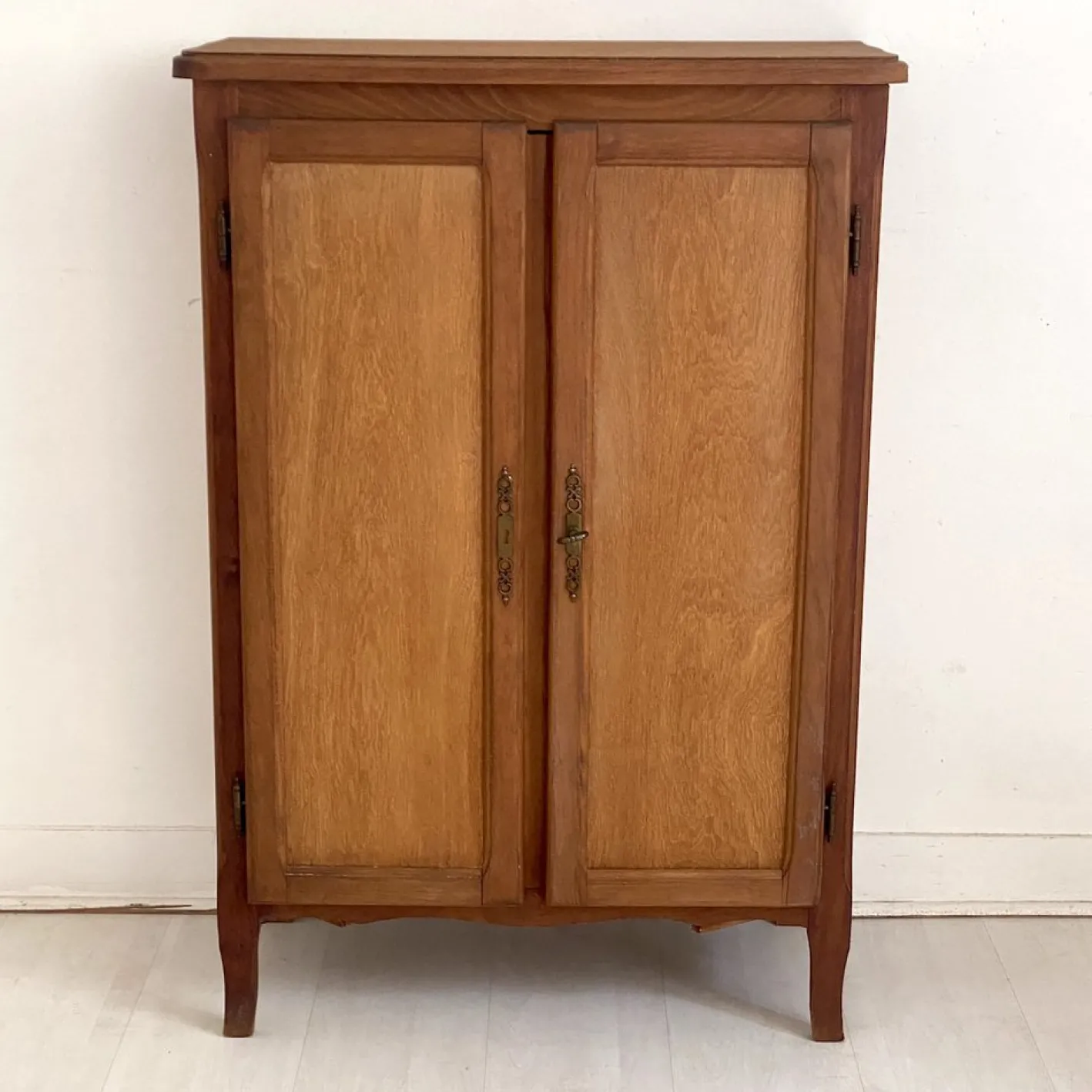 Pariser Buffet mit Schuhablage, 1970er