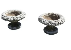 Pflanzgefäße aus Stein mit dekorativen Gesichtern, 1950er, 2er Set