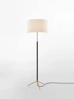 Pie De Salón G2 Stehlampe aus Weiß & Messing von Jaume Sans