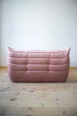Pink Pearl Velvet Togo 2-Sitzer zugeschrieben Michel Ducaroy für Ligne Roset