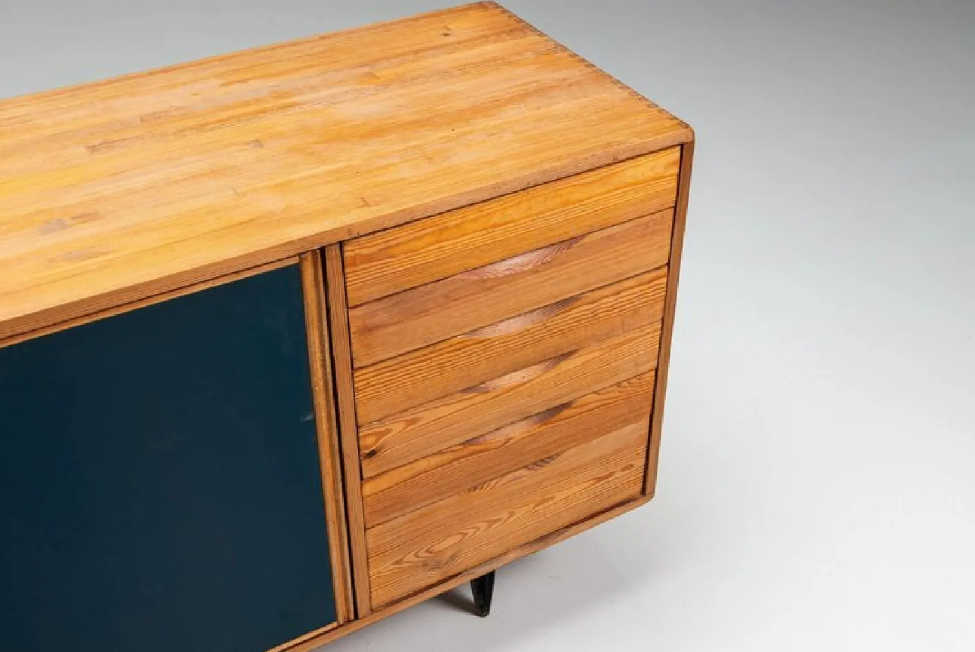 Pirkka Sideboard von Ilmari Tapiovaara für Laukaan Puu, 1940