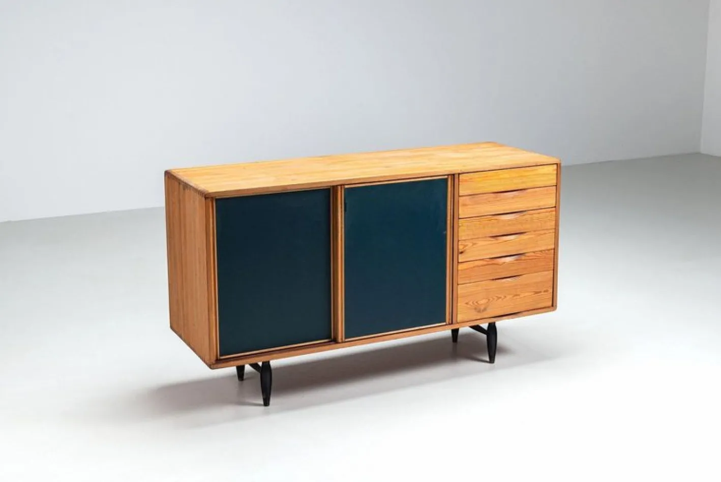 Pirkka Sideboard von Ilmari Tapiovaara für Laukaan Puu, 1940