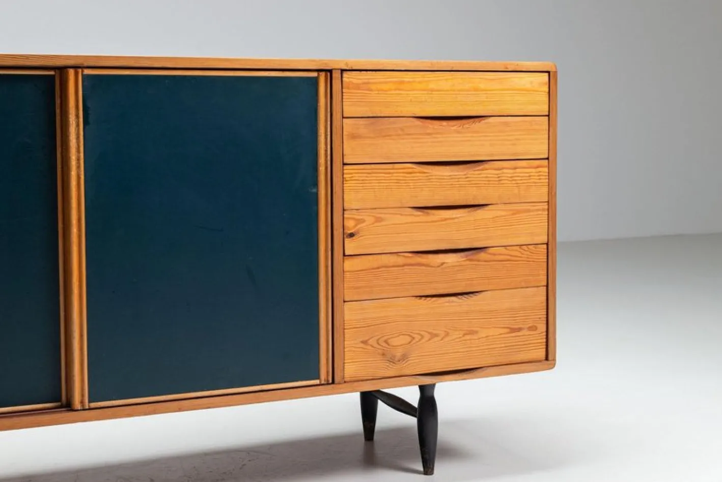 Pirkka Sideboard von Ilmari Tapiovaara für Laukaan Puu, 1940