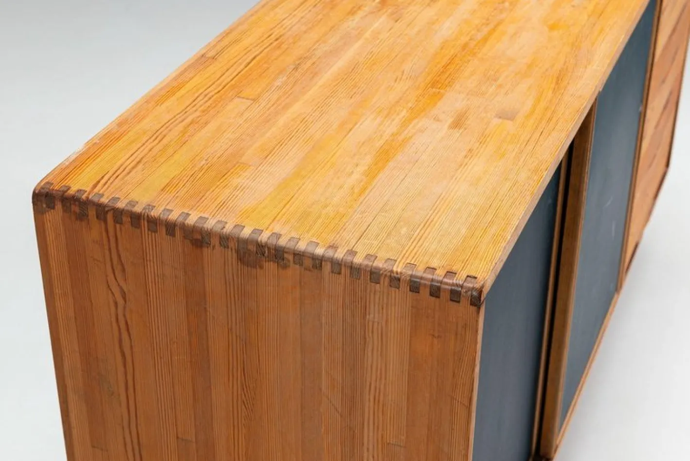 Pirkka Sideboard von Ilmari Tapiovaara für Laukaan Puu, 1940