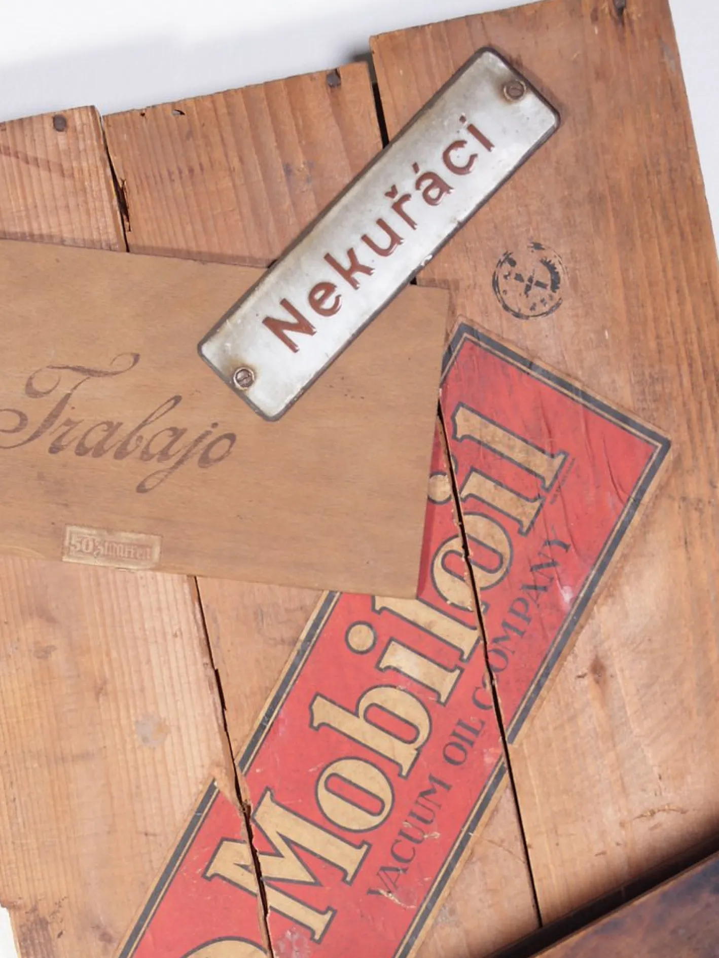 Pop Art Mobil Oil Zeitungsständer von Michal Cizek, 1986