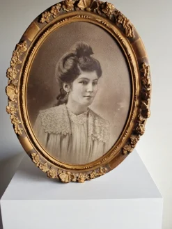 Porträt einer Frau, 1900, Silbergelatineabzug, gerahmt