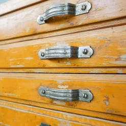 Portugiesischer Vintage Spool Schrank von Liz, 1950er