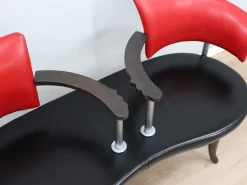 Postmoderne italienische Bank in Schwarz & Rot von Moroso, 1990er