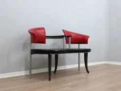 Postmoderne italienische Bank in Schwarz & Rot von Moroso, 1990er