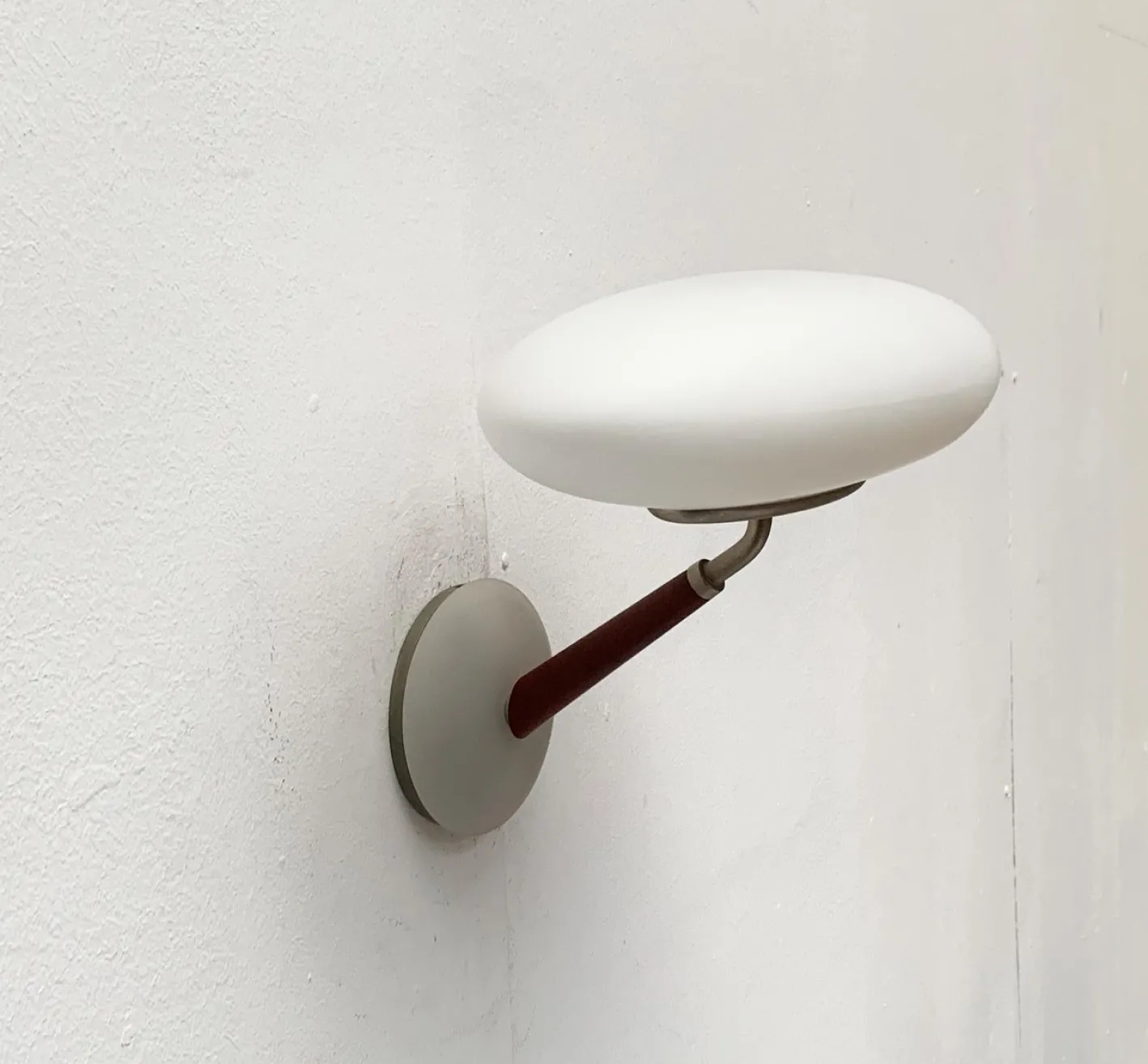 Postmoderne italienische Modell Pao W Wandleuchte von Matteo Thun für Arteluce, 1990er