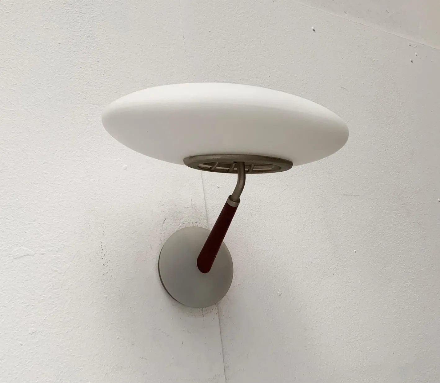 Postmoderne italienische Modell Pao W Wandleuchte von Matteo Thun für Arteluce, 1990er