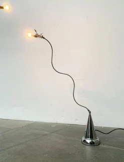 Postmoderne italienische Stehlampe von Andrea Bastianello für Disegnoluce, 1980er