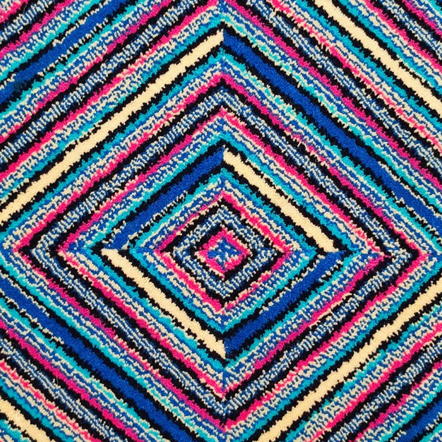 Postmoderner italienischer Wollteppich mit geometrischem Muster von Ottavio Missoni, 1990er