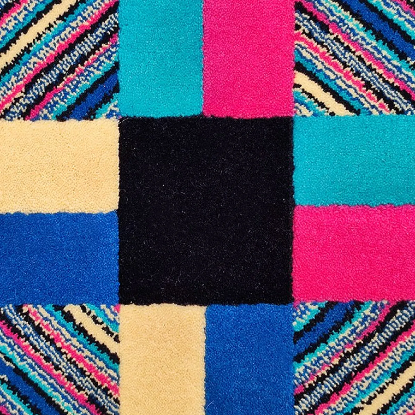 Postmoderner italienischer Wollteppich mit geometrischem Muster von Ottavio Missoni, 1990er
