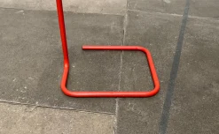 Postmoderner Järpen Kleiderständer aus Metall von Niels Gammelgaard für Ikea, 1980er