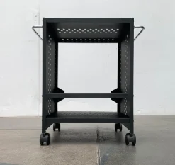 Postmoderner Servierwagen aus perforiertem Metall, 1980er