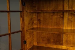 Praktischer Sekretär mit Hutch