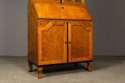 Praktischer Sekretär mit Hutch