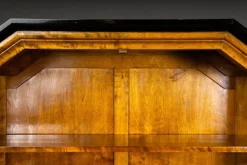 Praktischer Sekretär mit Hutch