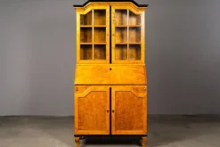Praktischer Sekretär mit Hutch