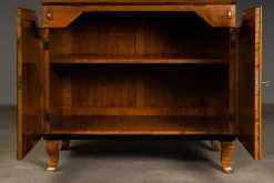 Praktischer Sekretär mit Hutch