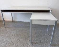 Program 570 Schreibtisch mit Schreibmaschinentisch Verlängerung von Dieter Rams für Vitsoe, 1970er, 2er Set