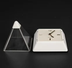 Pyramidenuhr von Hidekatsu Nomizu für Tochigi Tokei, 1989