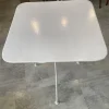 Quadratischer weißer Gartentisch aus Metall, 1950er