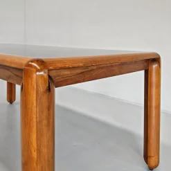 Rechteckiger Modell 781 Tisch aus Holz von Vico Magistretti für Cassina, 1970er