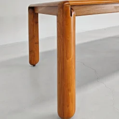 Rechteckiger Modell 781 Tisch aus Holz von Vico Magistretti für Cassina, 1970er
