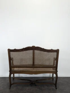 Regency Wohnzimmergarnitur aus Nussholz mit Flechtung