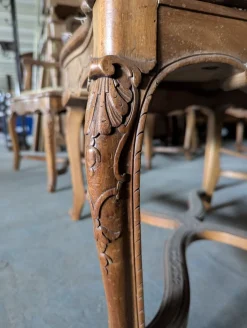 Regency Wohnzimmergarnitur aus Nussholz mit Flechtung