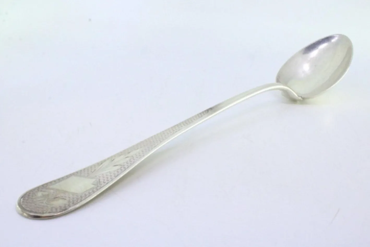 Reis- und Servierlöffel in Guilloche Silber