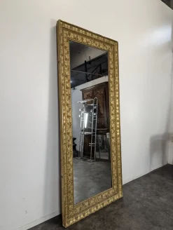 Restauration Spiegel mit Dekoration in Wein-Optik