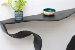 Ribbon Konsolentisch von Remi Dubois Design