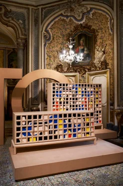 Ribera / A Schrank aus gebeizter Eiche mit integrierter LED-Beleuchtung & Bildarbeit von Ferruccio Laviani für NOT.Ordinary