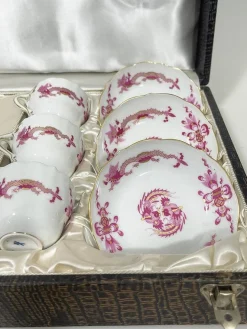 Rich Court Dragon Tassen und Untertassen aus Porzellan von Meissen, 1960er, 2er Set