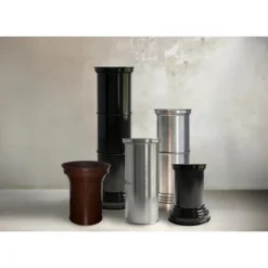 Rl 08 Zylindrischer Sockel aus Gebürstetem Aluminium von Caspal