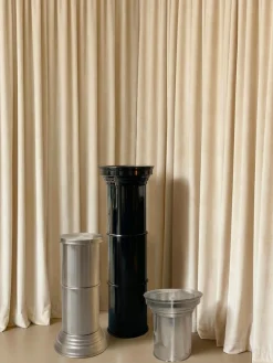 Rl 11 Zylindrischer Sockel aus Gebürstetem Aluminium von Caspal